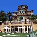 Pagoda Hotel 4*