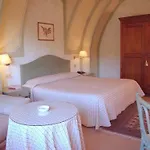 Pagoda Hotel 4*