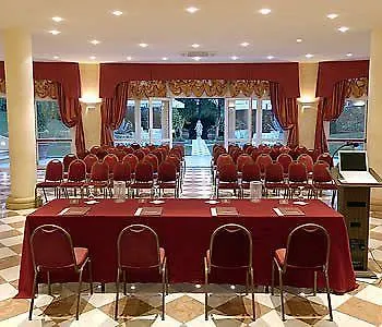 فندق Pagoda 4*
